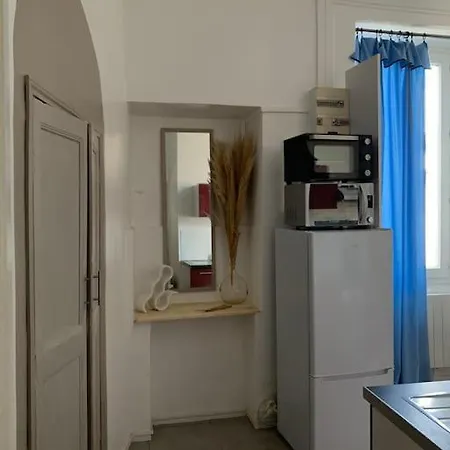 Garrigue Avec La Climatisation Apartment *