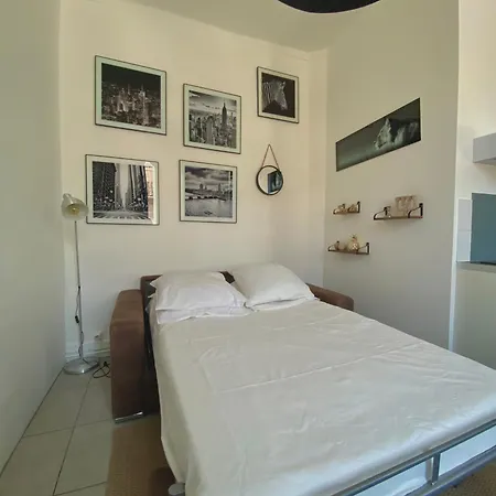 Apartment Garrigue Avec La Climatisation Nimes